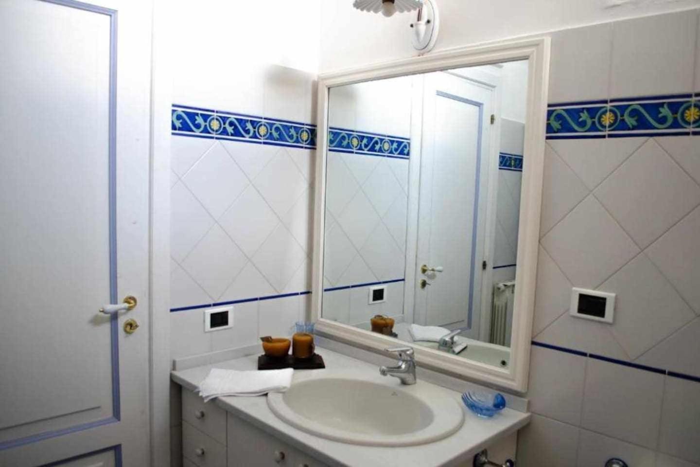 Villa Piccinina A Pochi Passi Da Villa Eva 拉维罗 外观 照片