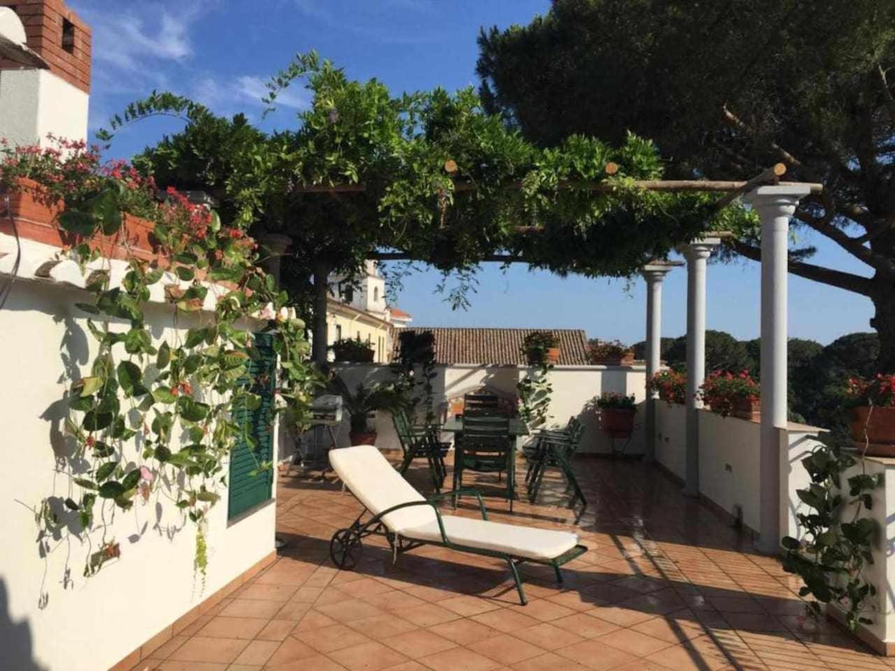 Villa Piccinina A Pochi Passi Da Villa Eva 拉维罗 外观 照片